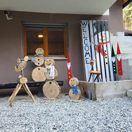 Hisa Vrhov Dol * Limbuš