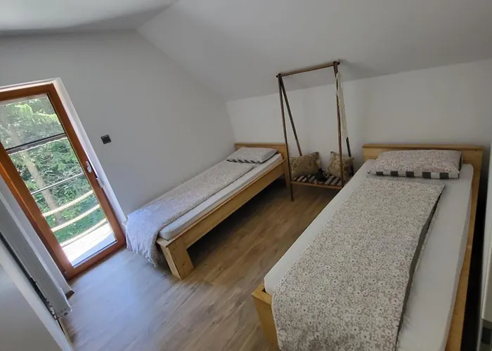 Hisa Vrhov Dol Limbuš